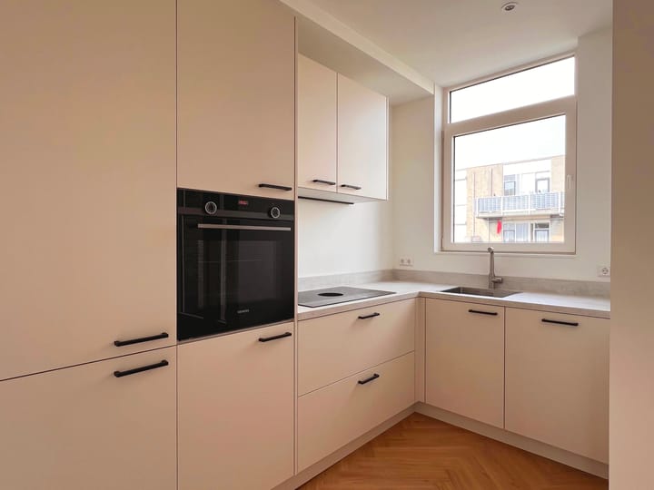 Foto 13 van Burgemeester Meineszplein 34-A