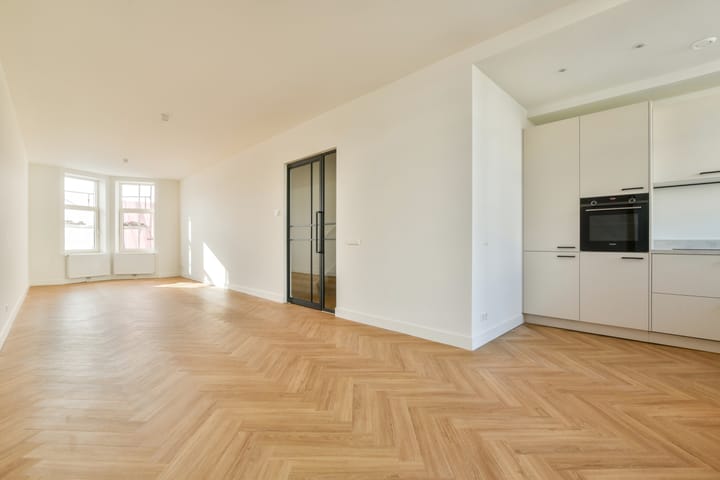 Foto 15 van Burgemeester Meineszplein 34-A