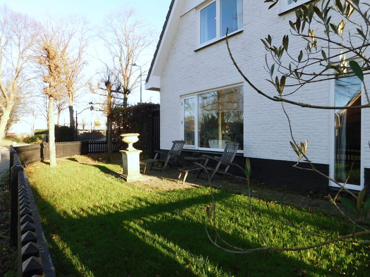 Photo 4 of Rustoordstraat 15