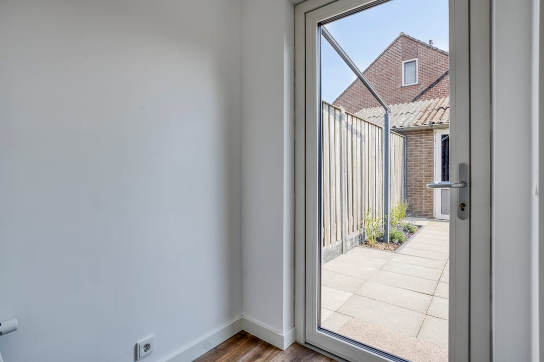 Foto 23 van Paganinistraat 12