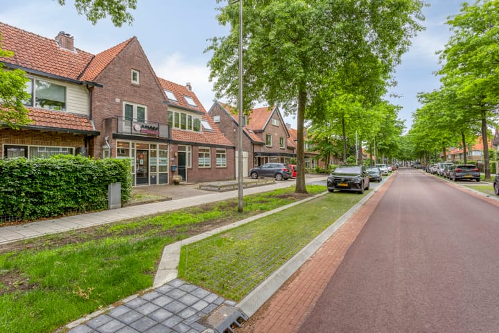 Photo 3 of Vermeerstraat 65