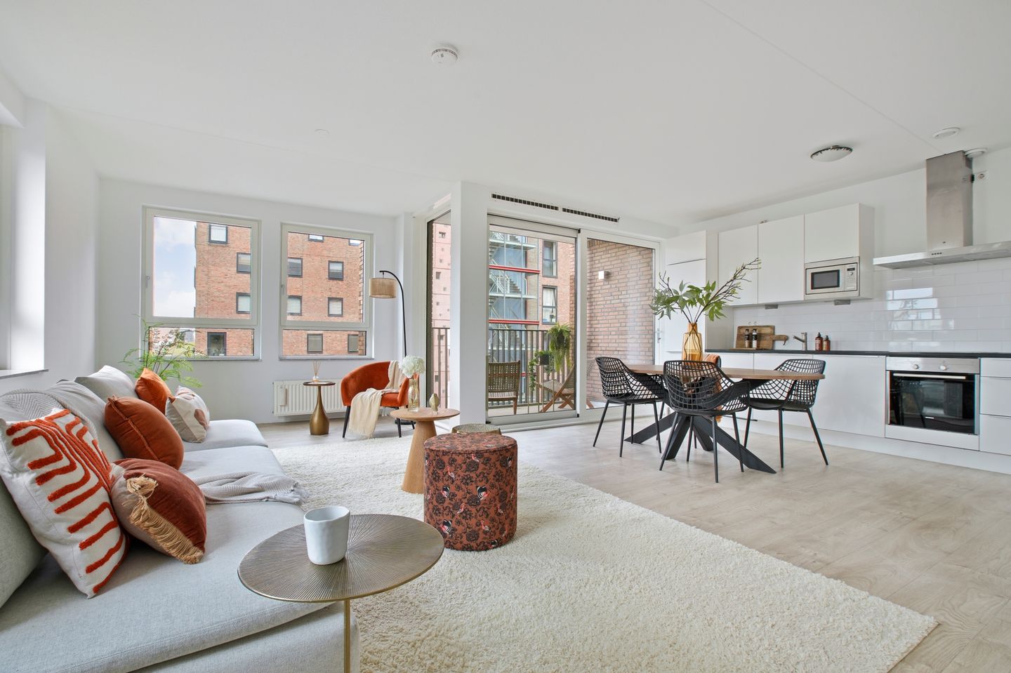 Foto 1 van Eva Besnyöstraat 67