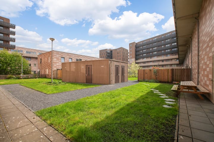 Photo 27 of Eva Besnyöstraat 67