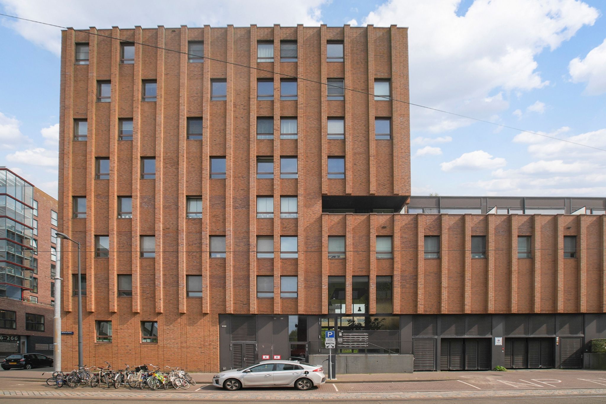 Foto 30 van Eva Besnyöstraat 67