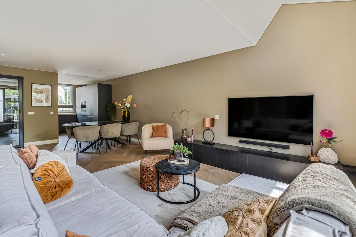 Photo 5 of Spinozastate 43