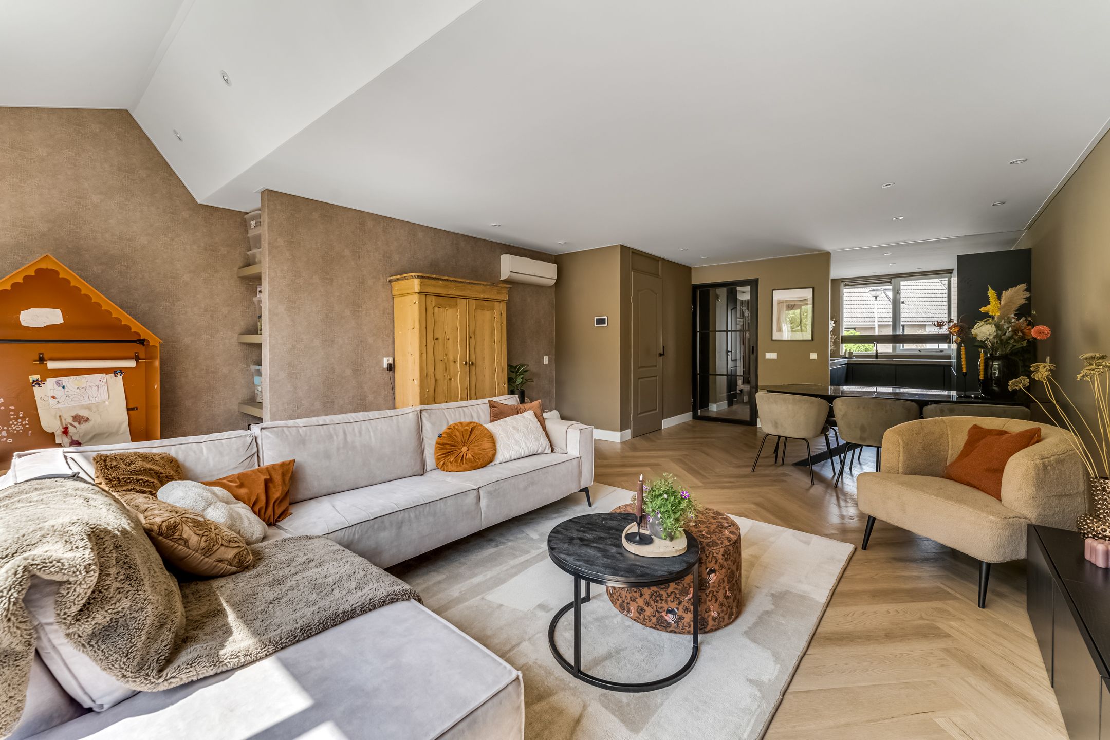 Photo 6 of Spinozastate 43