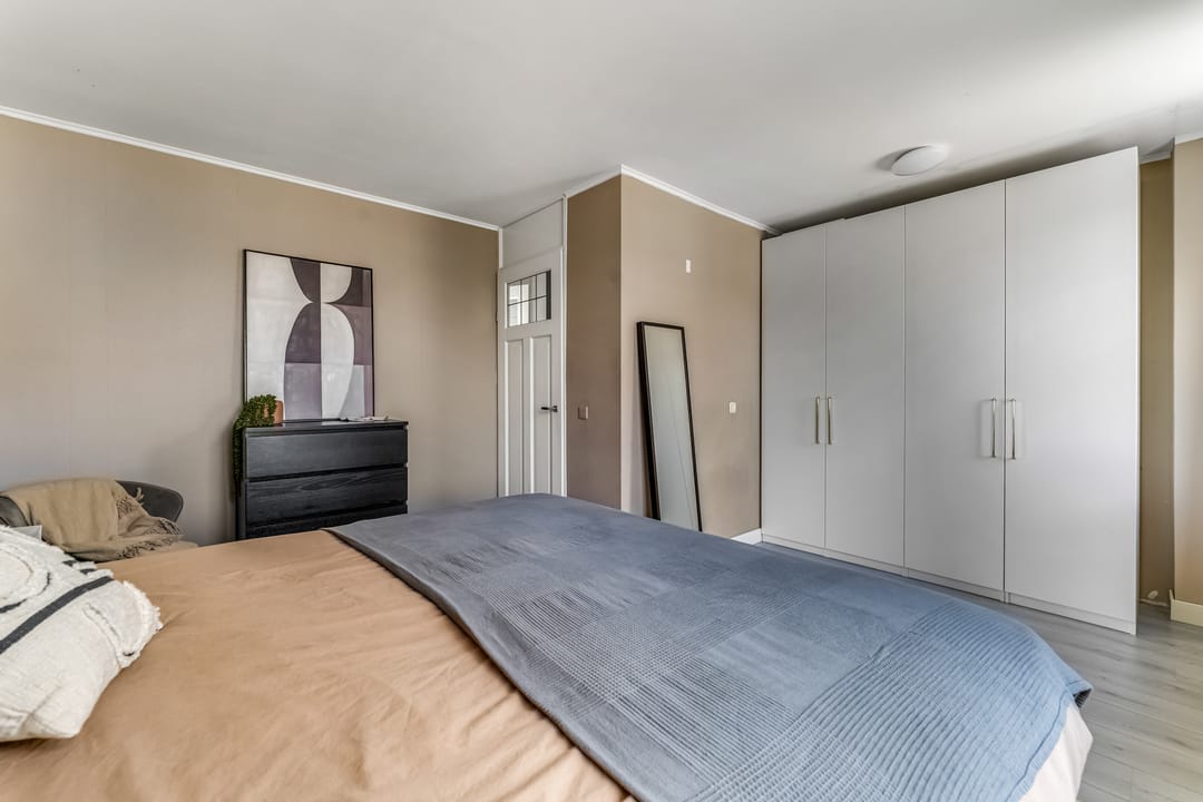 Photo 17 of Spinozastate 43