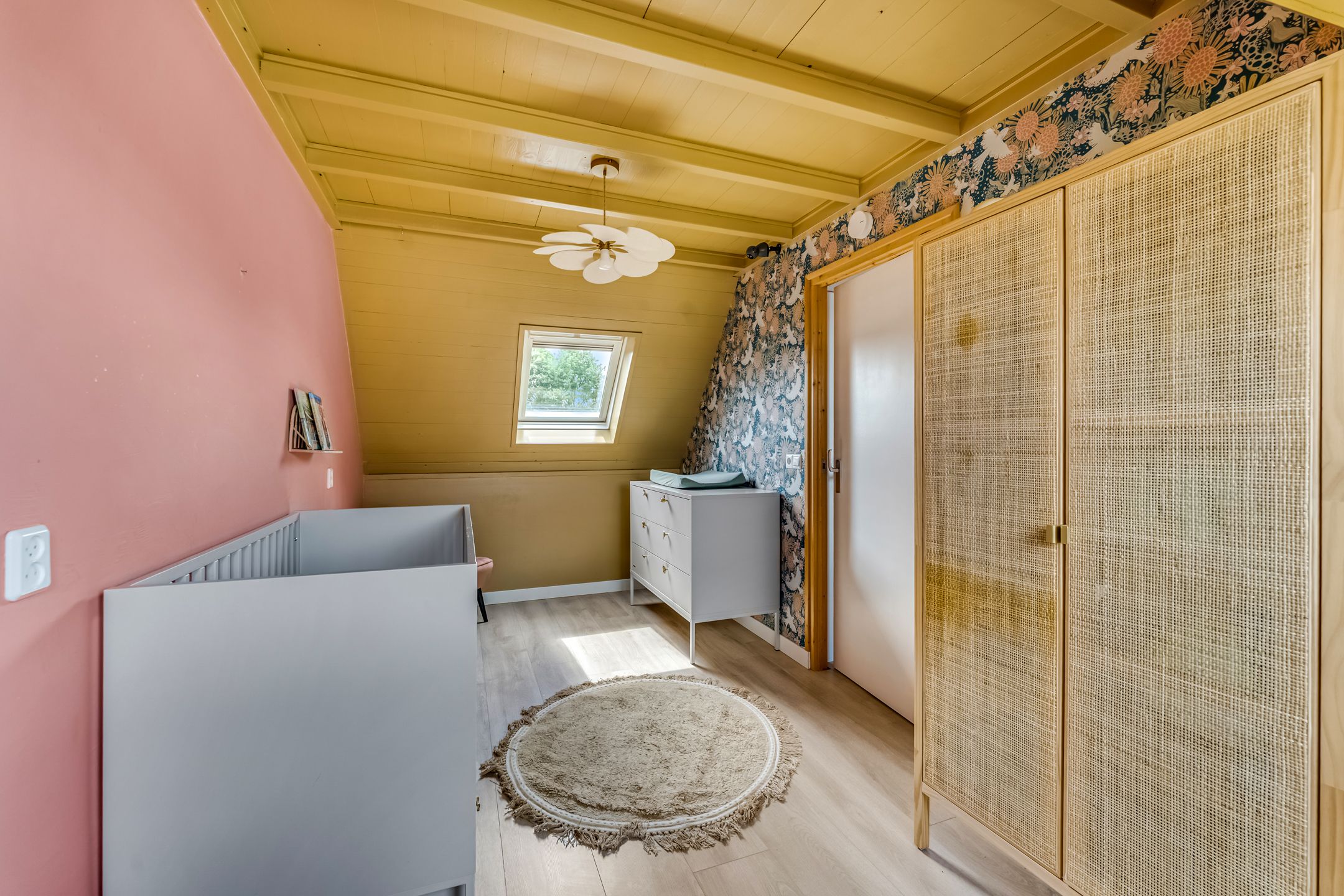 Photo 27 of Spinozastate 43