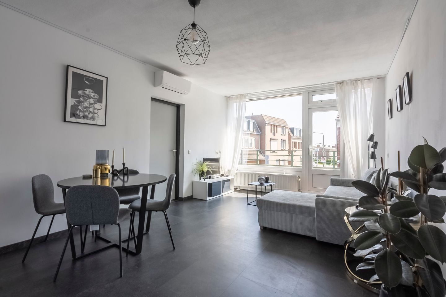 Foto 5 van Kerkplein 37