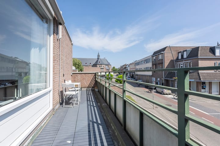 Foto 6 van Kerkplein 37