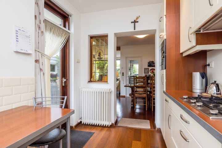 Foto 18 van Burg. Luytenstraat 14