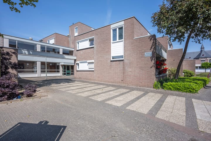 Foto 18 van Kerkplein 37