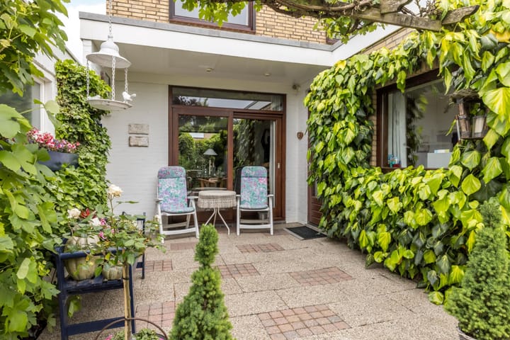 Foto 25 van Burg. Luytenstraat 14