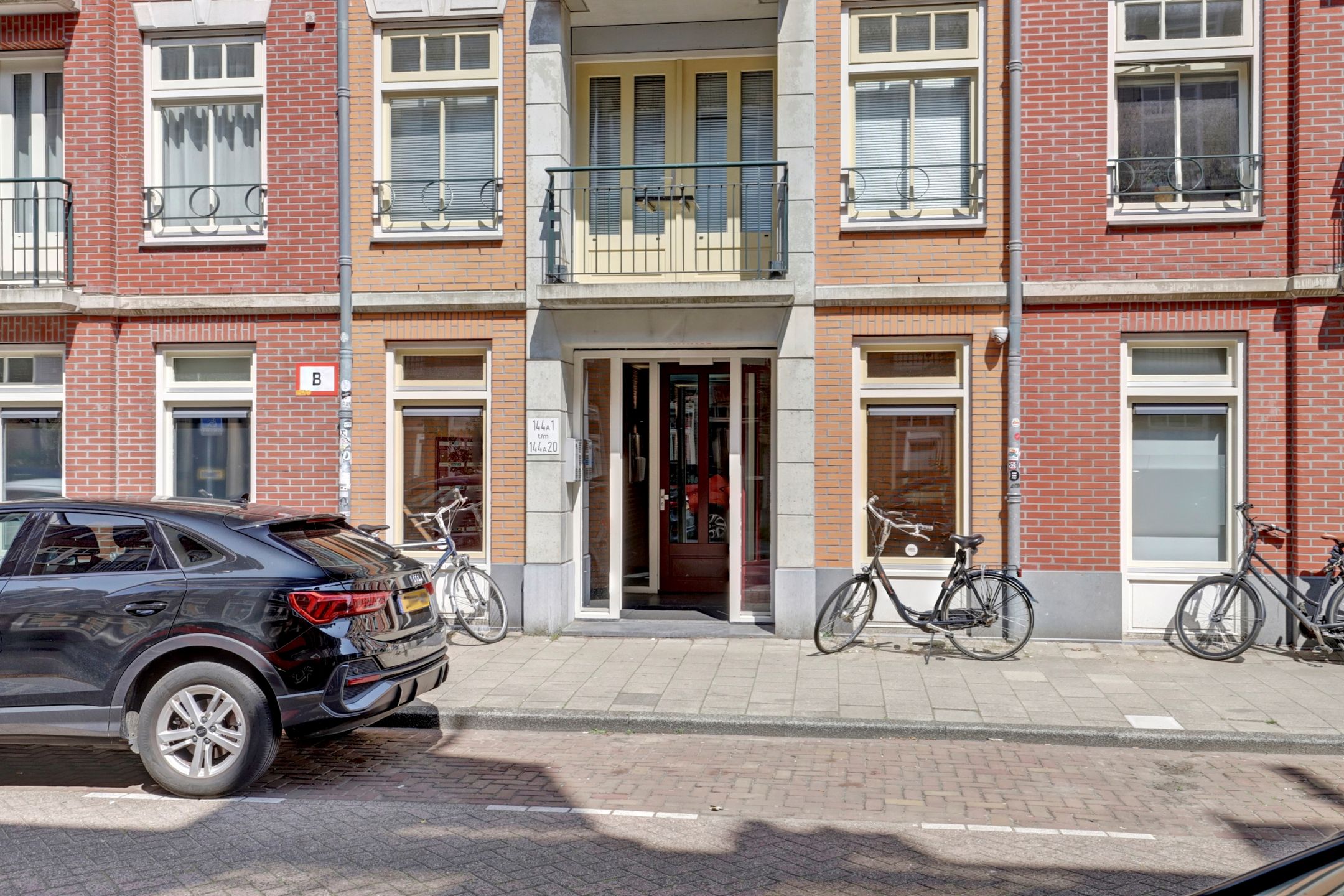 Photo 3 of Rustenburgerstraat 144-A20