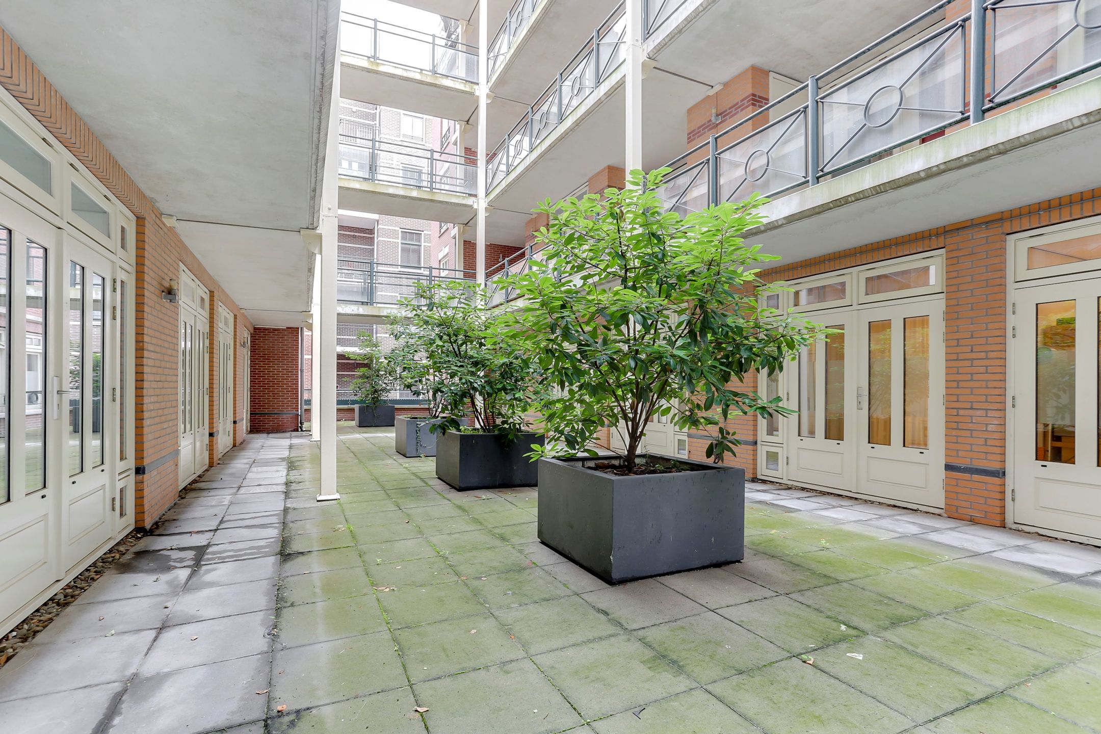 Photo 6 of Rustenburgerstraat 144-A20