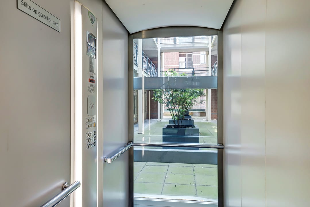 Photo 7 of Rustenburgerstraat 144-A20