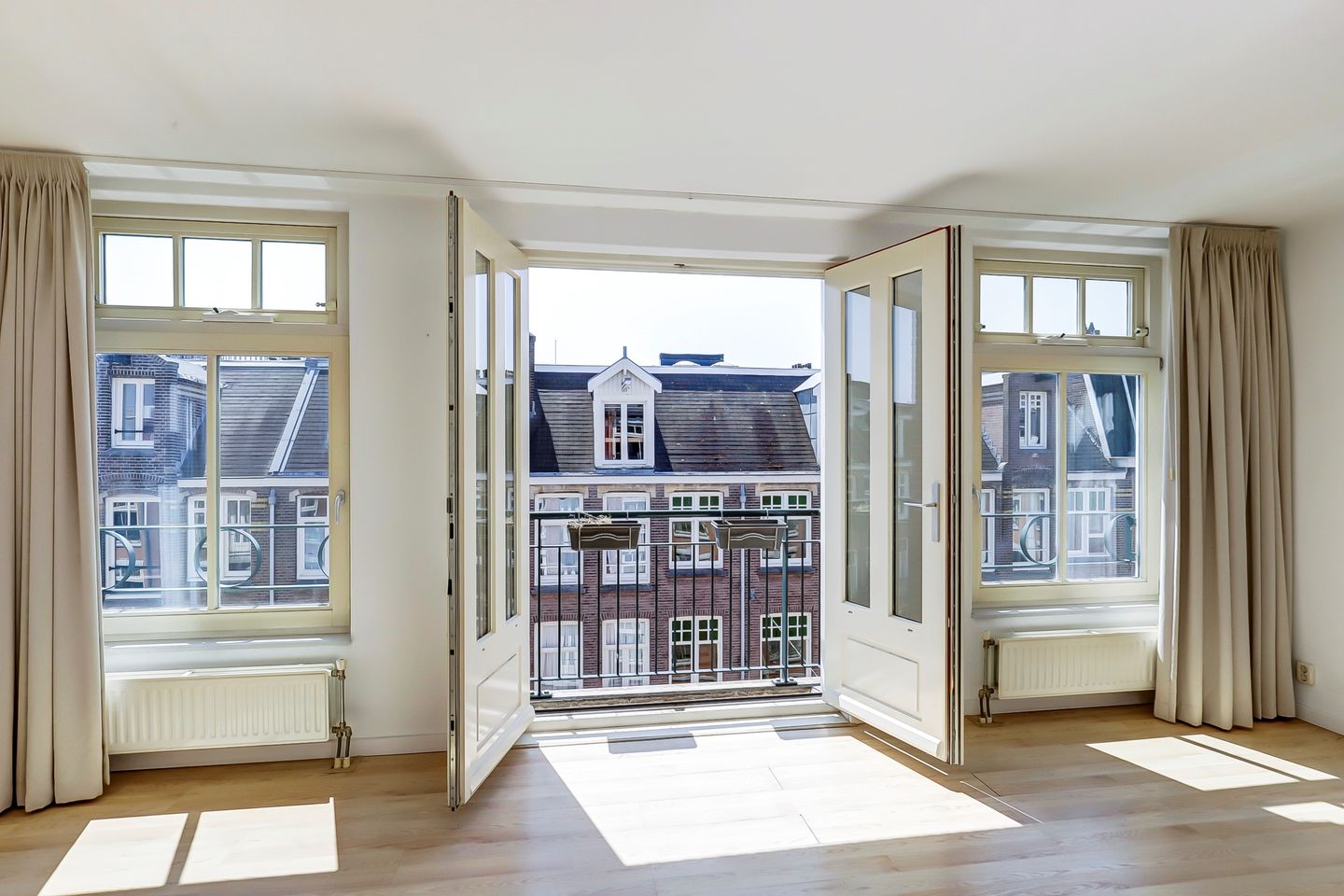 Photo 20 of Rustenburgerstraat 144-A20