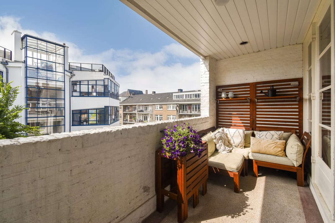 Photo 2 of Anthonie van Dijckstraat 9-3