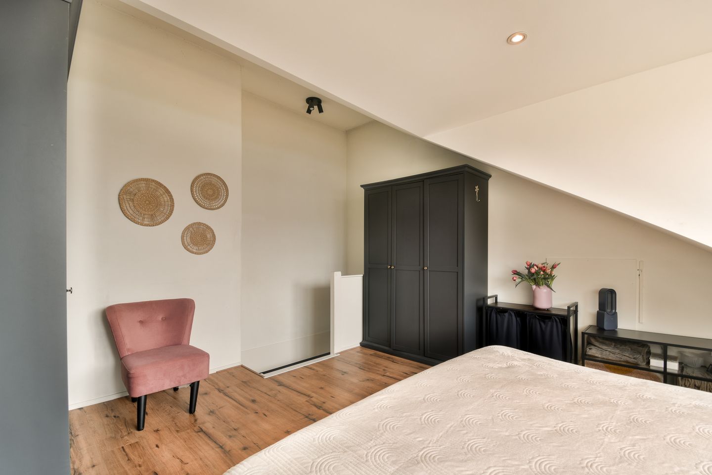 Photo 14 of Anthonie van Dijckstraat 9-3