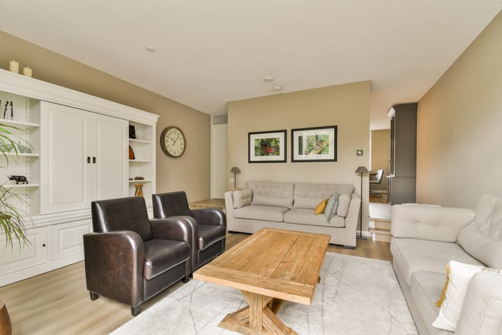 Foto 9 van mr. Verschuurstraat 23