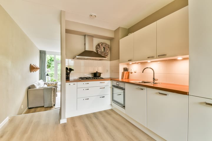 Foto 12 van mr. Verschuurstraat 23