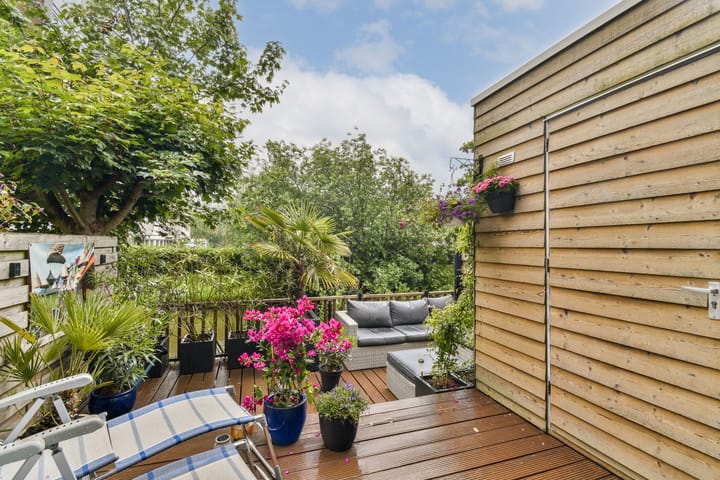 Foto 16 van mr. Verschuurstraat 23