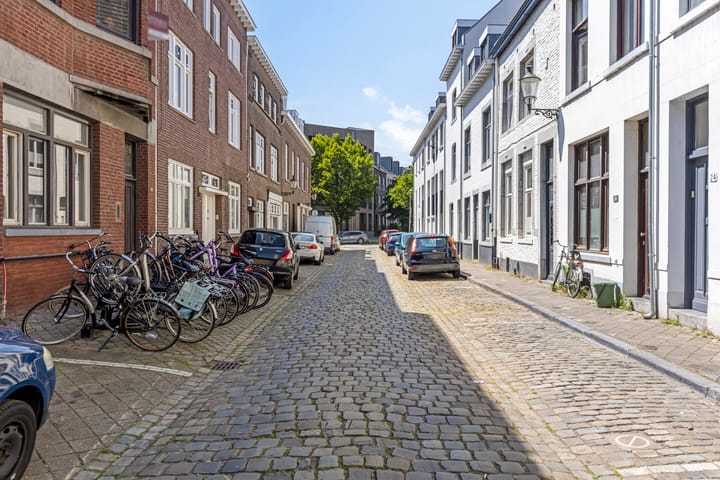 Foto 24 van Breulingstraat 24