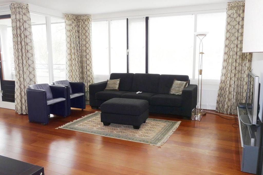 Photo 3 of Burggravenlaan 2-S