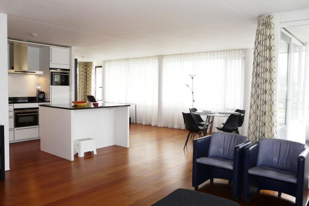 Photo 4 of Burggravenlaan 2-S