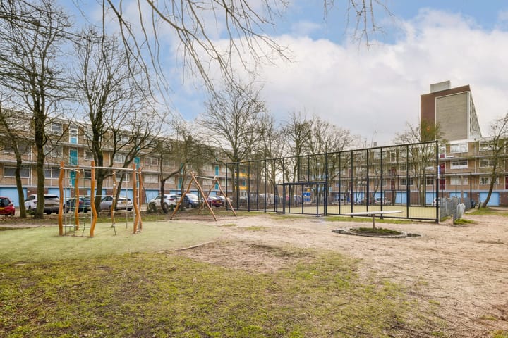 Photo 19 of Luitstraat 13