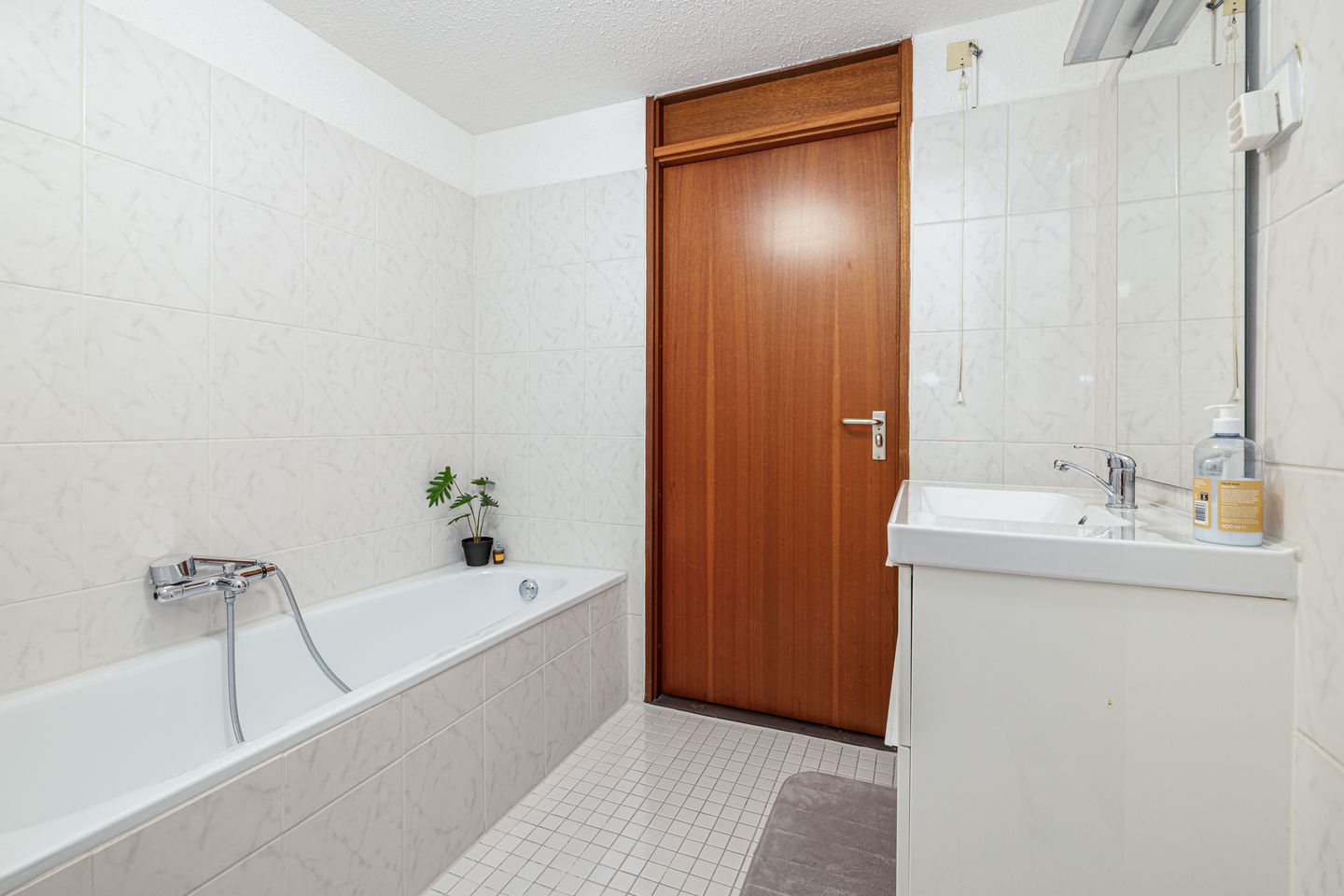 Photo 14 of Churchillplein 48