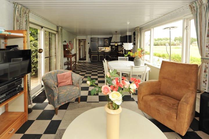 Foto 11 van Dotterbloem 13