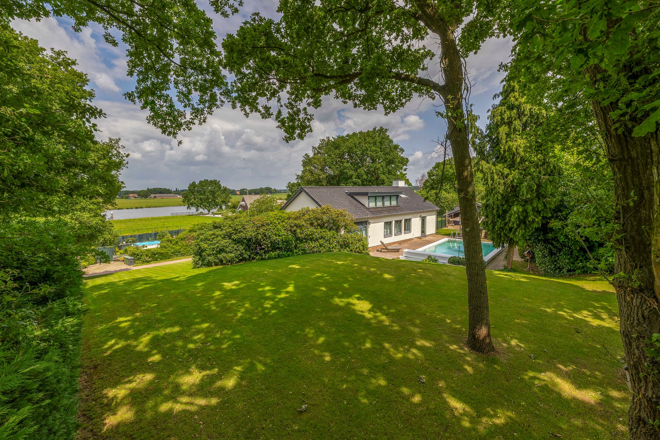 Foto 3 van Parallelweg 2