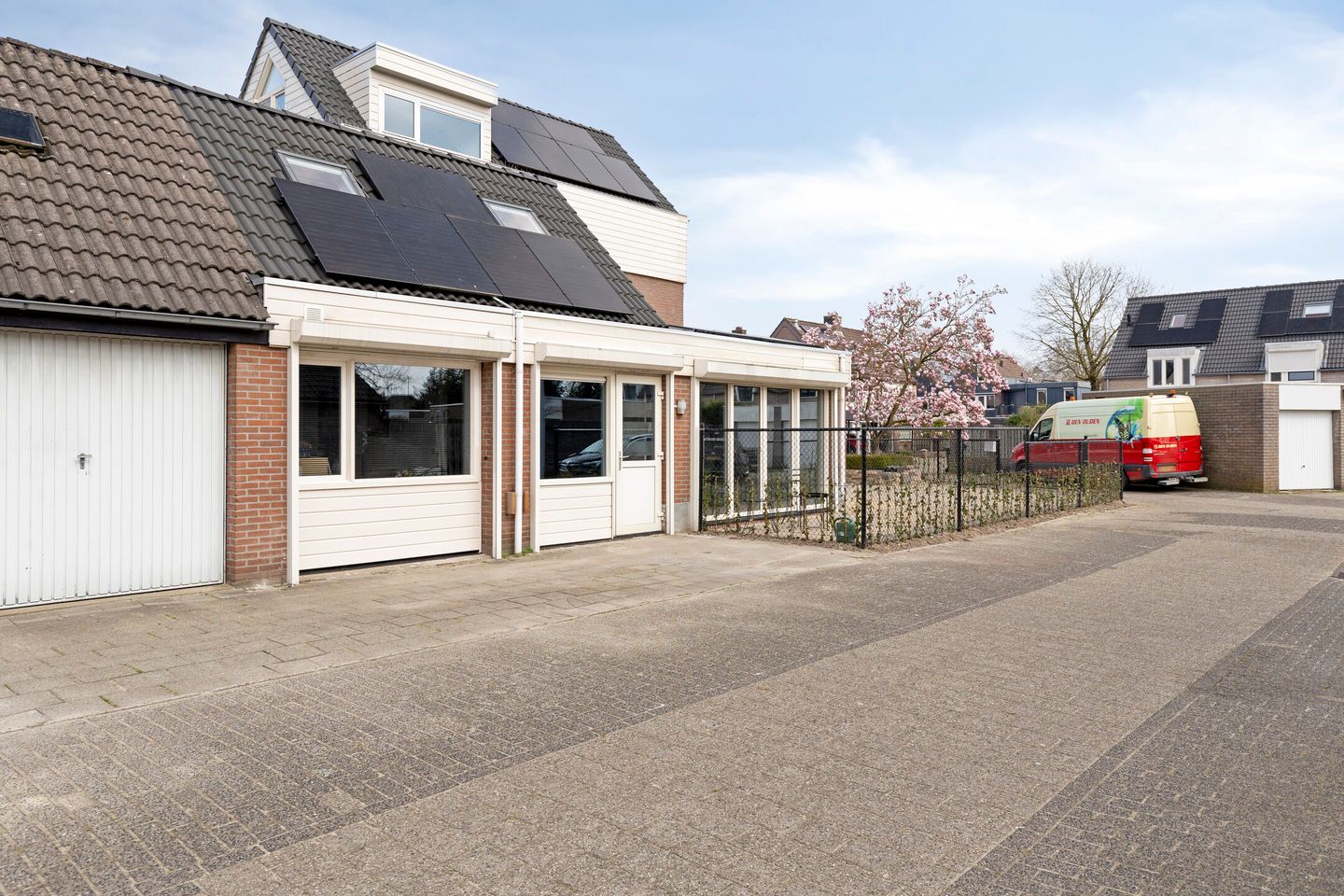 Foto 19 van Besançonlaan 1