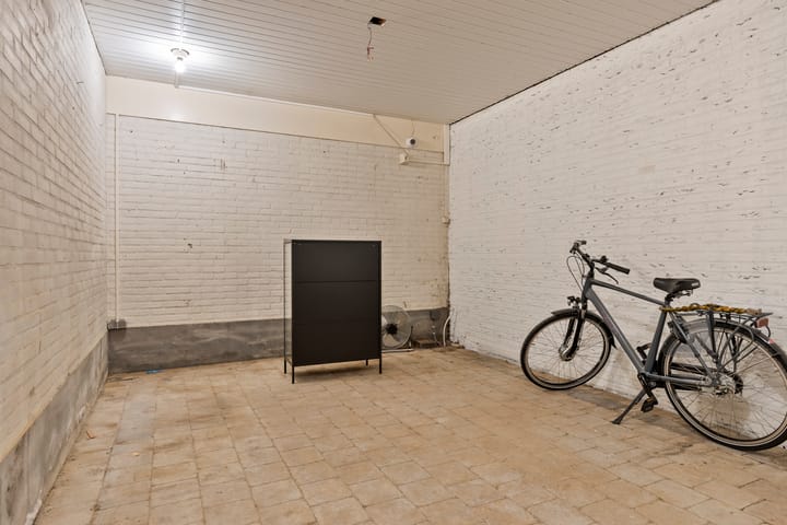 Foto 22 van Besançonlaan 1