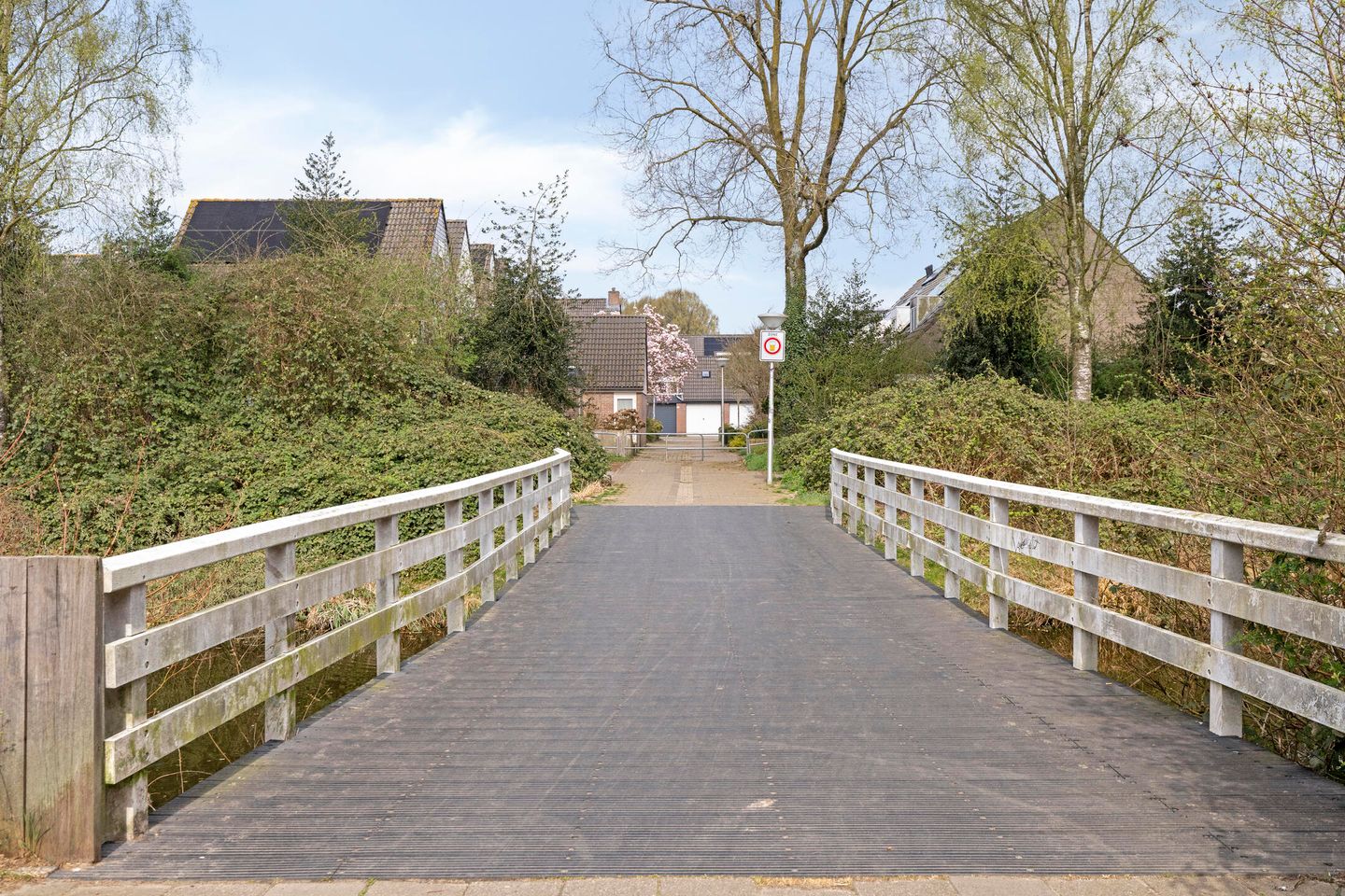 Foto 25 van Besançonlaan 1