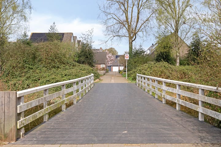 Foto 25 van Besançonlaan 1