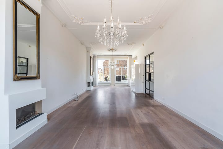 Photo 2 of Korenmarkt 15