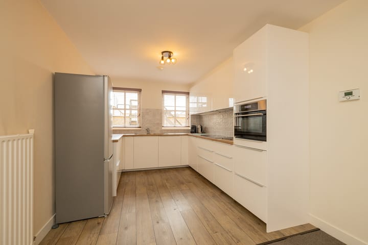 Photo 10 of van Speijkstraat 4-C