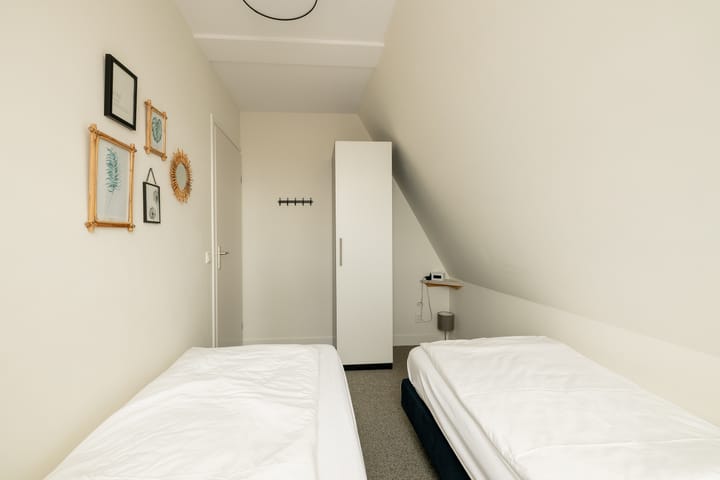 Photo 17 of van Speijkstraat 4-C