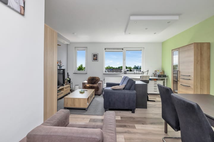 Photo 15 of Ringspoor 42