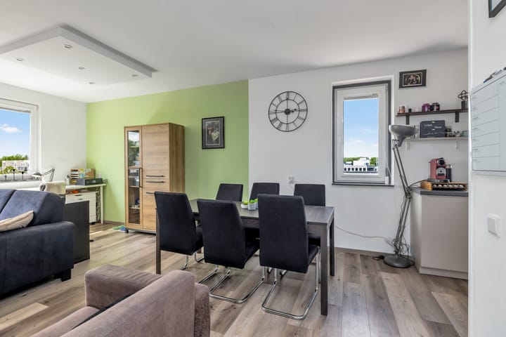 Photo 22 of Ringspoor 42