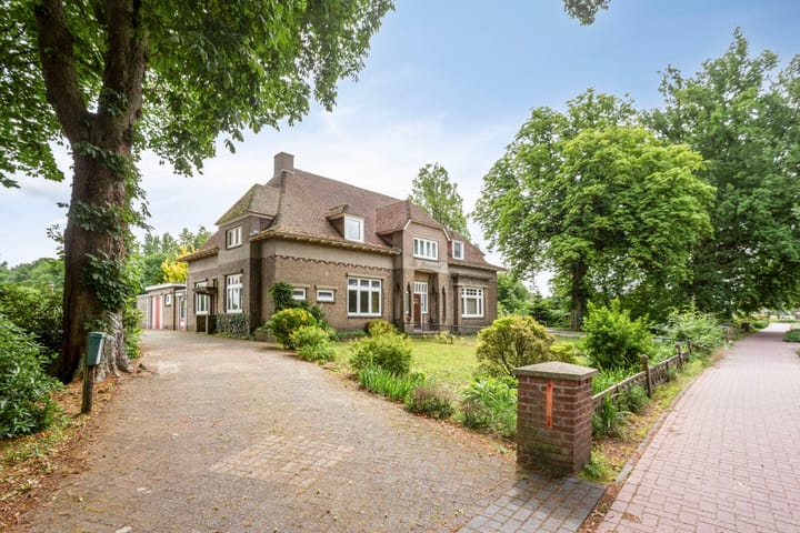 Foto 1 van Dokter Verbeecklaan 19