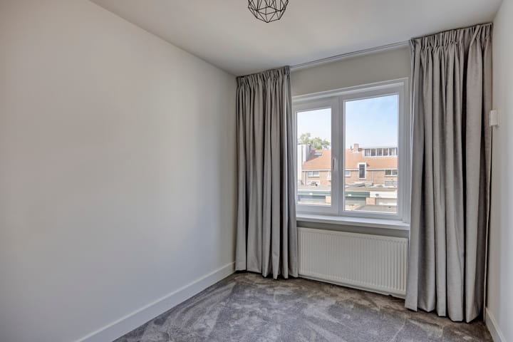 Foto 19 van Hoefstraat 231