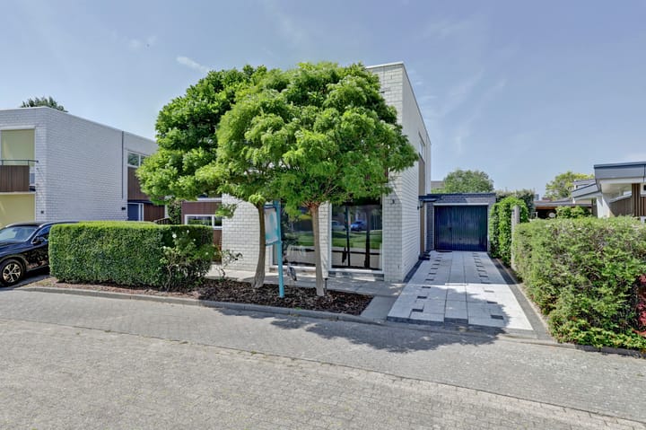 Foto 4 van Nienke van Hichtumlaan 3