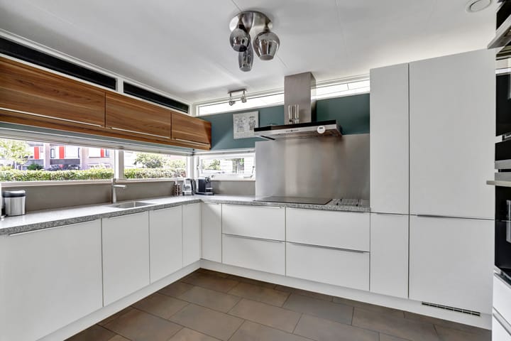 Foto 6 van Nienke van Hichtumlaan 3