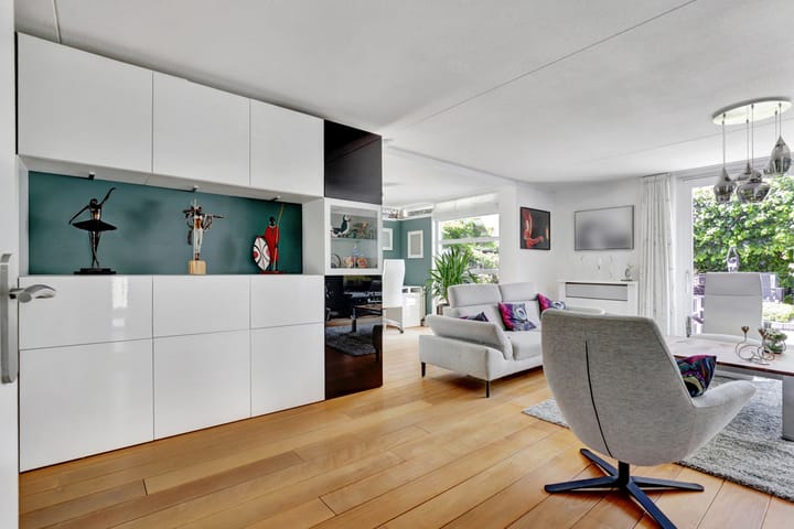 Foto 10 van Nienke van Hichtumlaan 3