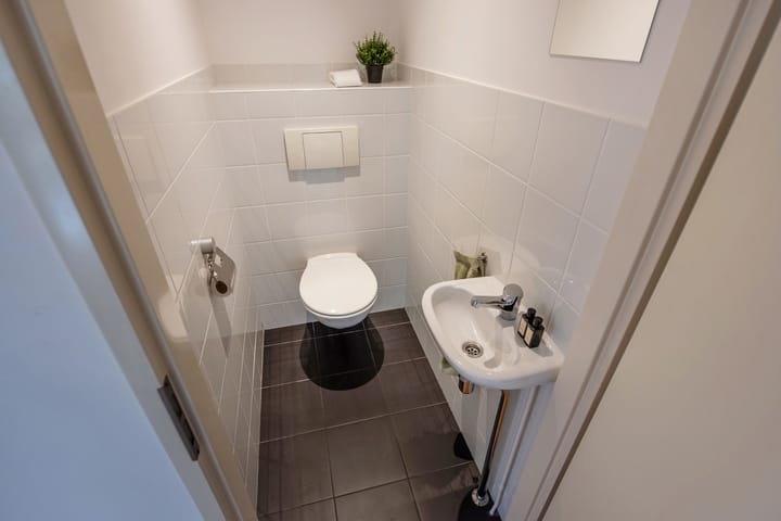 Photo 23 of Buitenwatersloot 241