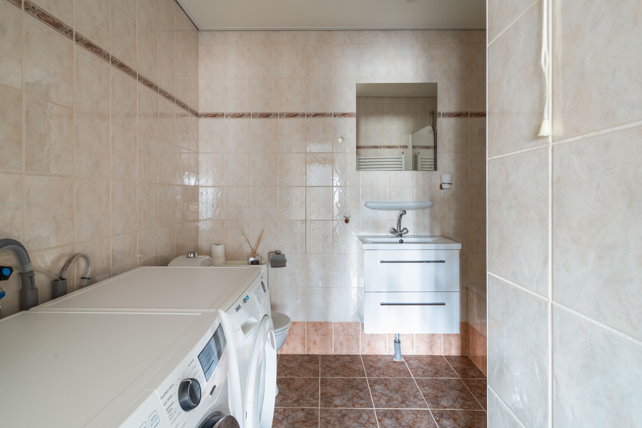 Foto 33 van Wijnstraat 198