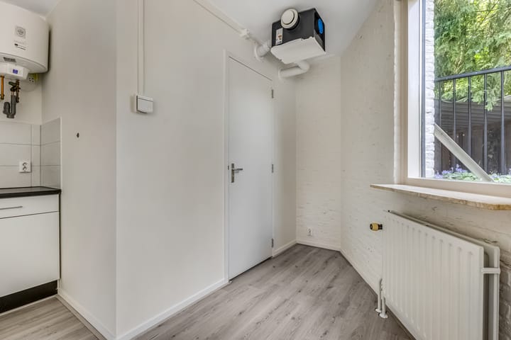 Photo 8 of Beukenlaan 2-A4